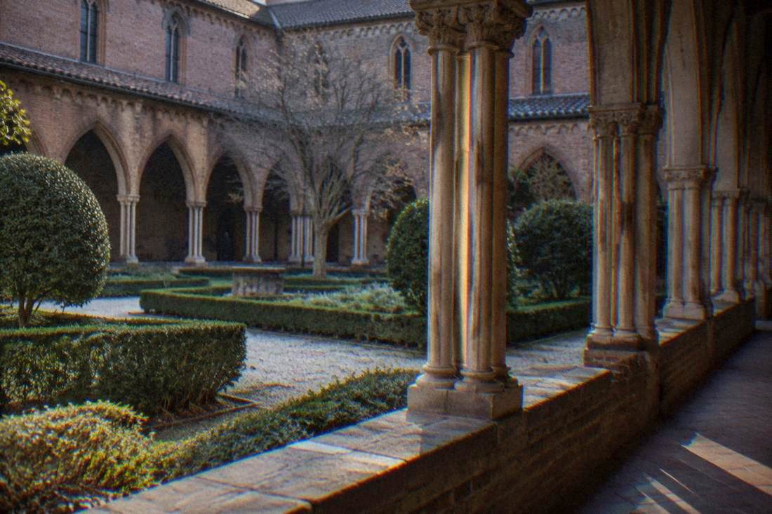Gothic cloister of the Augustins museum